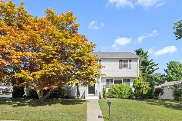 West Warwick, RI 02893,40 Marco DR