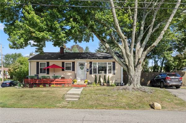 2 Simpson ST, North Providence, RI 02911
