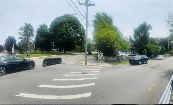 Providence, RI 02908,547 River AVE