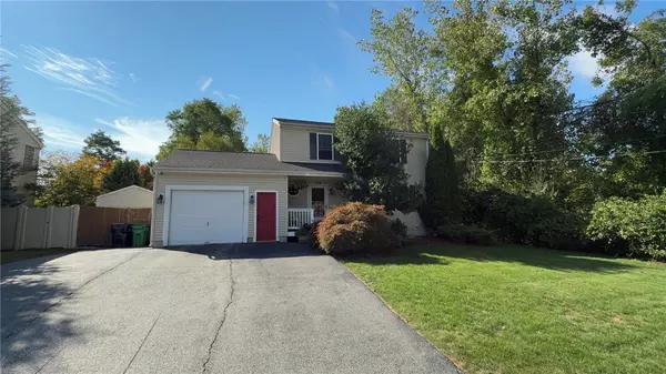 Warwick, RI 02886,212 Blade ST