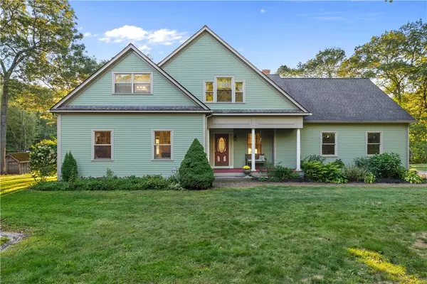 279 North RD, Hopkinton, RI 02833