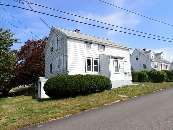 238 Judson ST, Tiverton, RI 02878