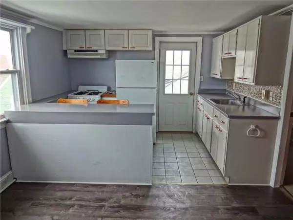 16 Mann AVE #3, Newport, RI 02840