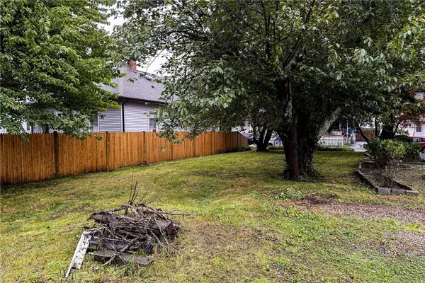 Providence, RI 02909,99 Lowell AVE