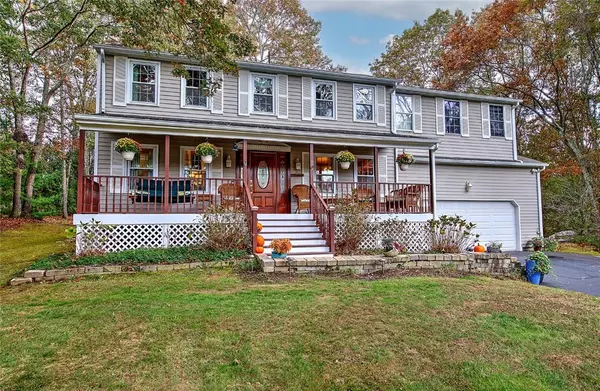 55 Whisper LN, North Kingstown, RI 02852