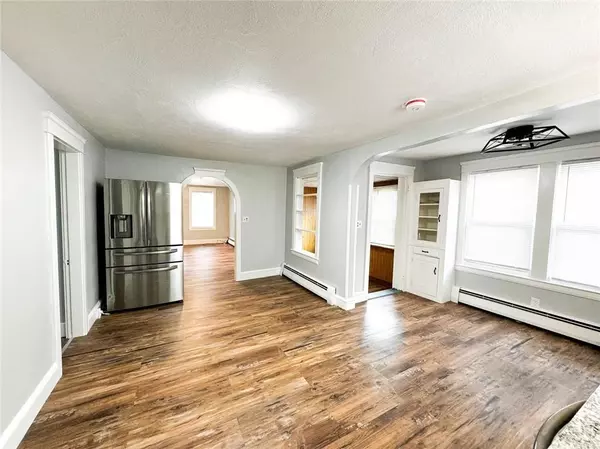 Warwick, RI 02889,206 Reynolds AVE