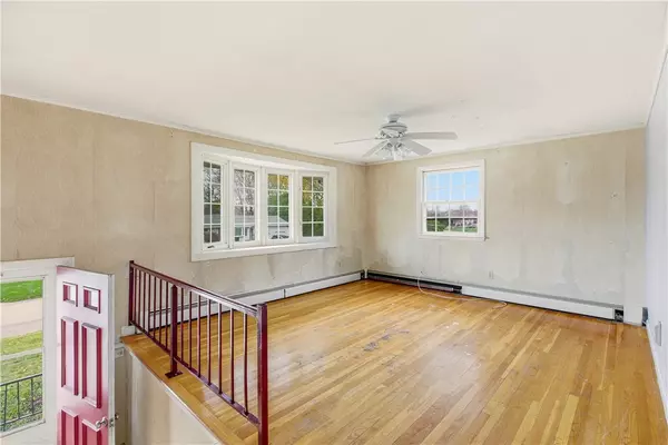 Portsmouth, RI 02871,44 Buckwheat AVE