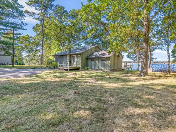 Barrington, RI 02806,15 George W Finnerty RD