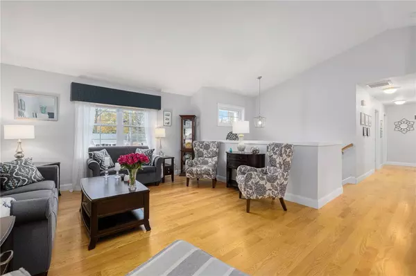 Warwick, RI 02889,23 Clara AVE