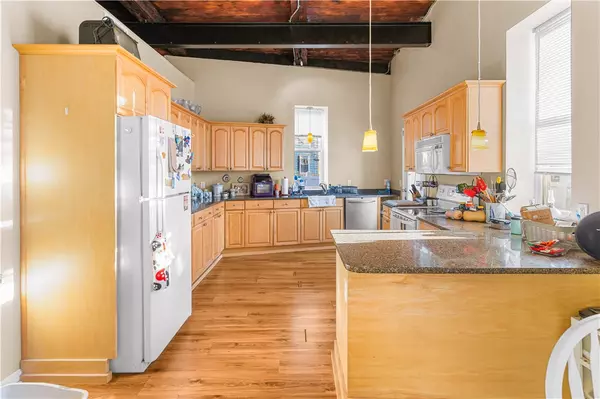 Central Falls, RI 02863,129 Liberty ST