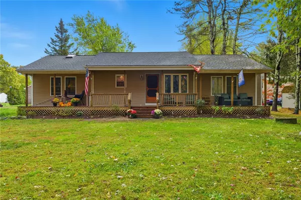 804 Waites Corner RD, South Kingstown, RI 02892