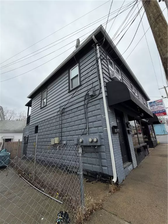 Cranston, RI 02920,4 Gansett AVE