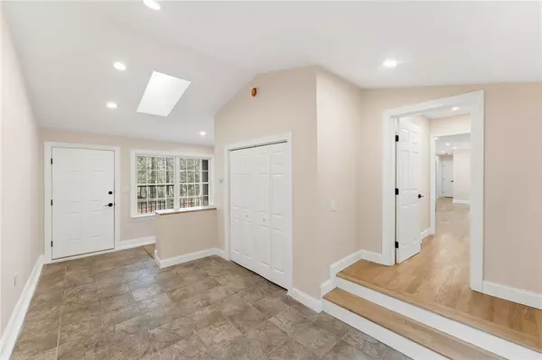 Scituate, RI 02825,801 Tunk Hill RD