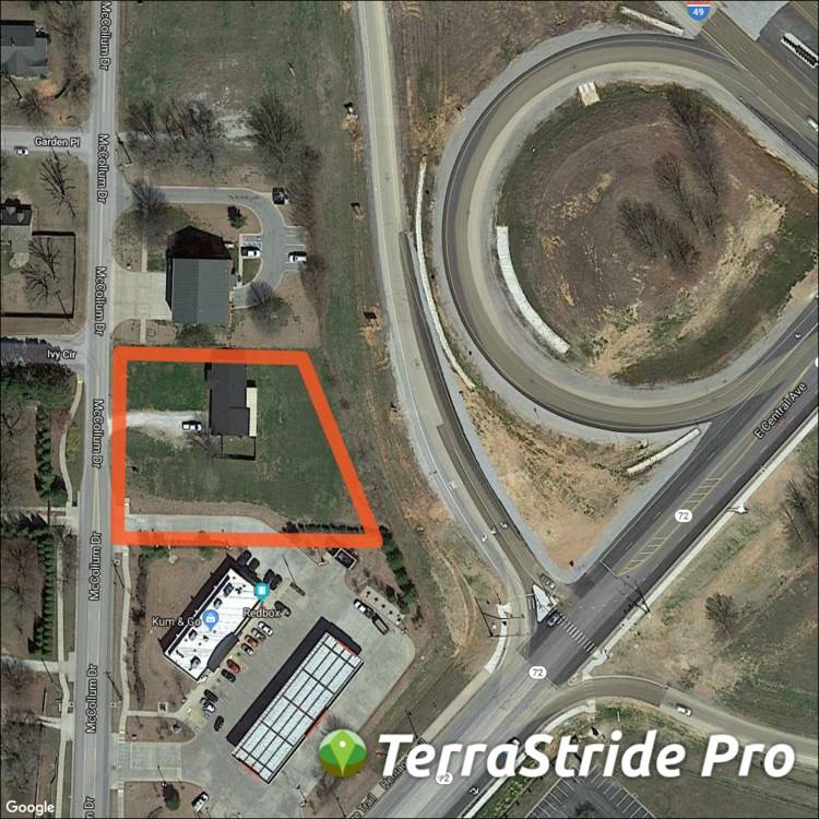 802 Mccollum Dr, Bentonville, AR 72712