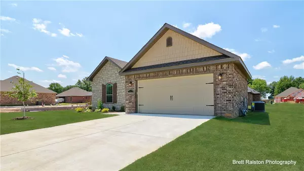 Pea Ridge, AR 72751,1910 Woodhause Cir