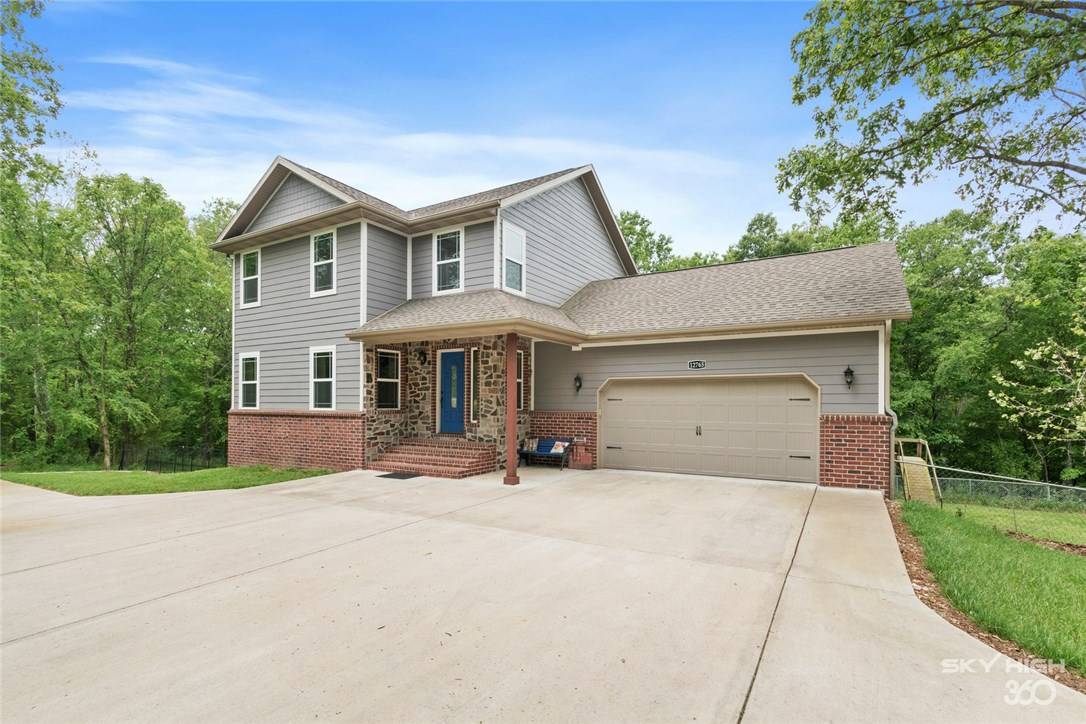 12765 Punkin Hollow Rd, Bentonville, AR 72712