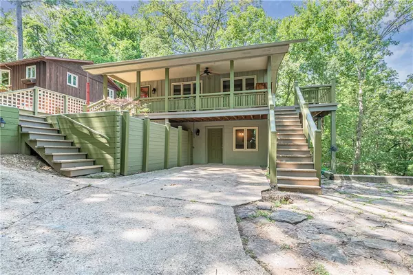 Eureka Springs, AR 72632,3 Martz Ln