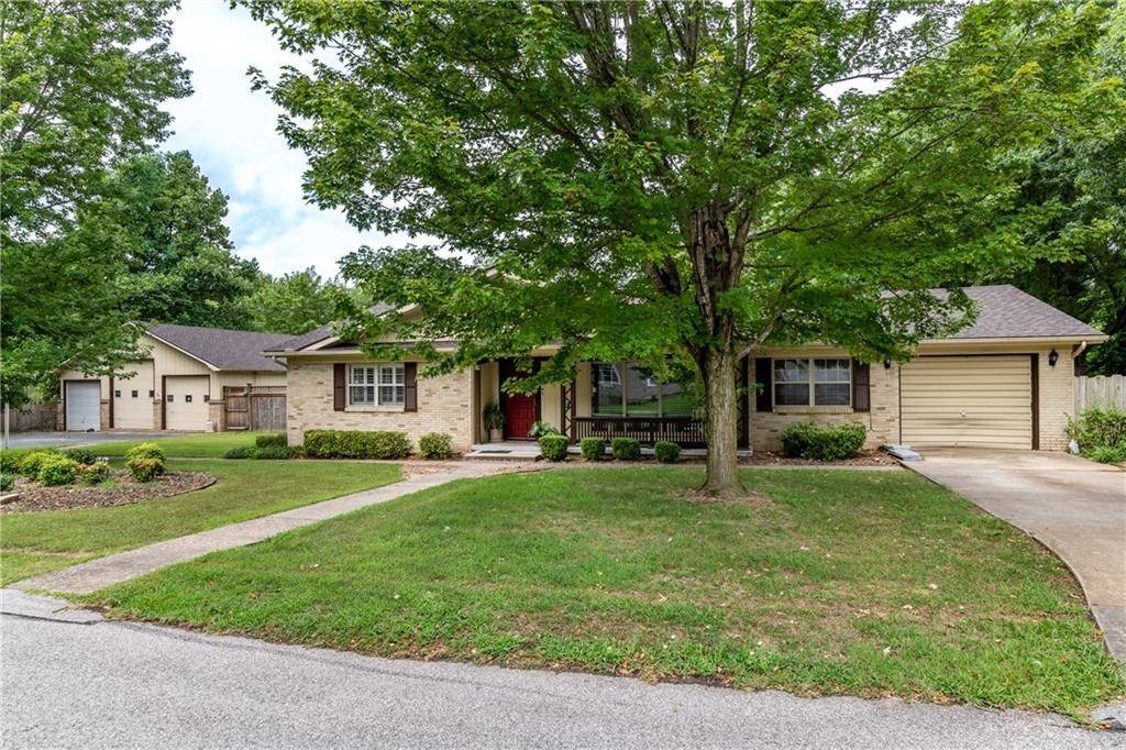 Bentonville, AR 72712,603 NW J St