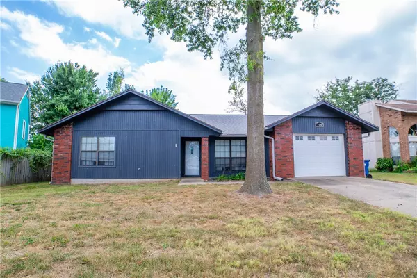 214 Jonathan Dr, Bentonville, AR 72712