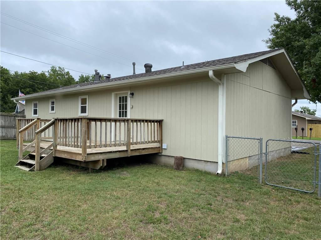 Centerton, AR 72719,197 N C St