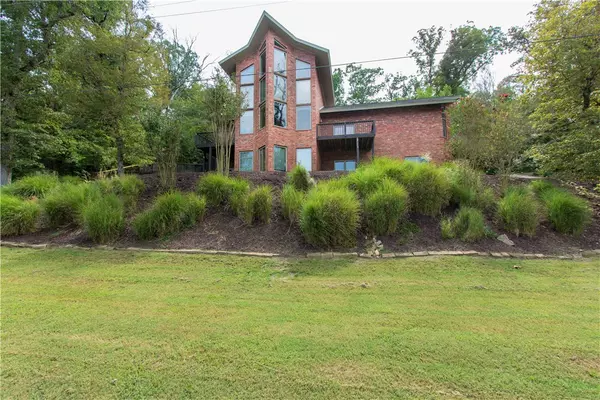 22047 Dawn Hill East Rd, Siloam Springs, AR 72761
