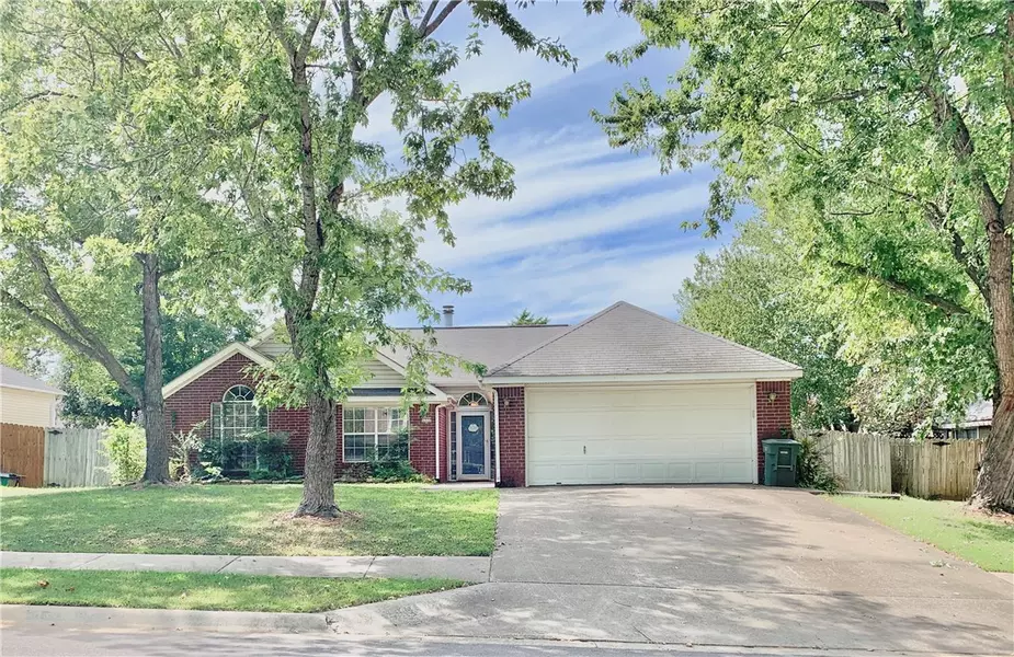 1777 S Tallgrass Dr, Fayetteville, AR 72701