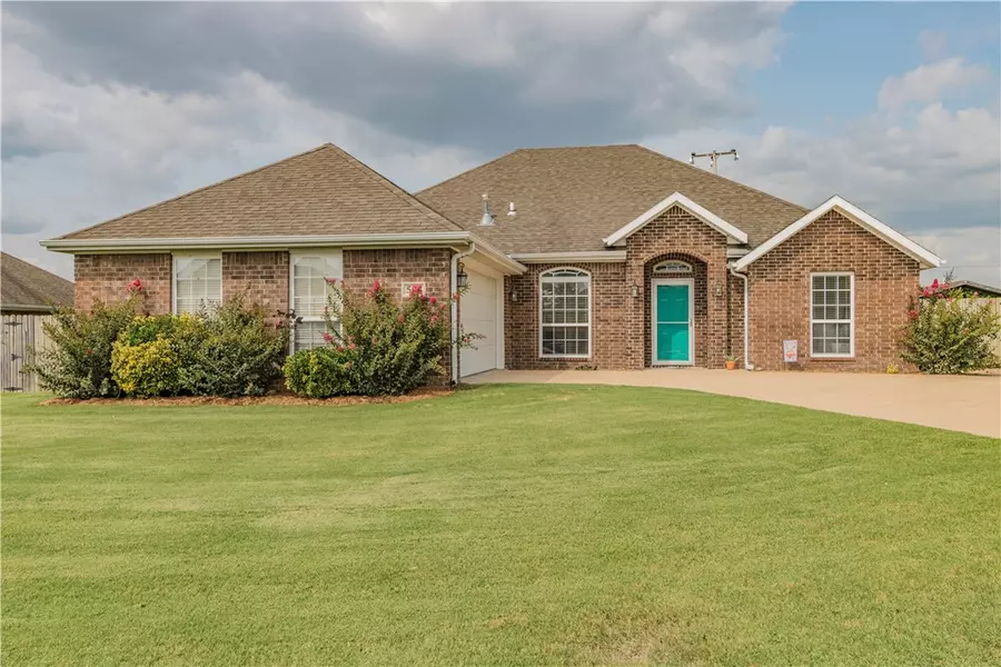 502 Shady Acres Ln, Prairie Grove, AR 72753