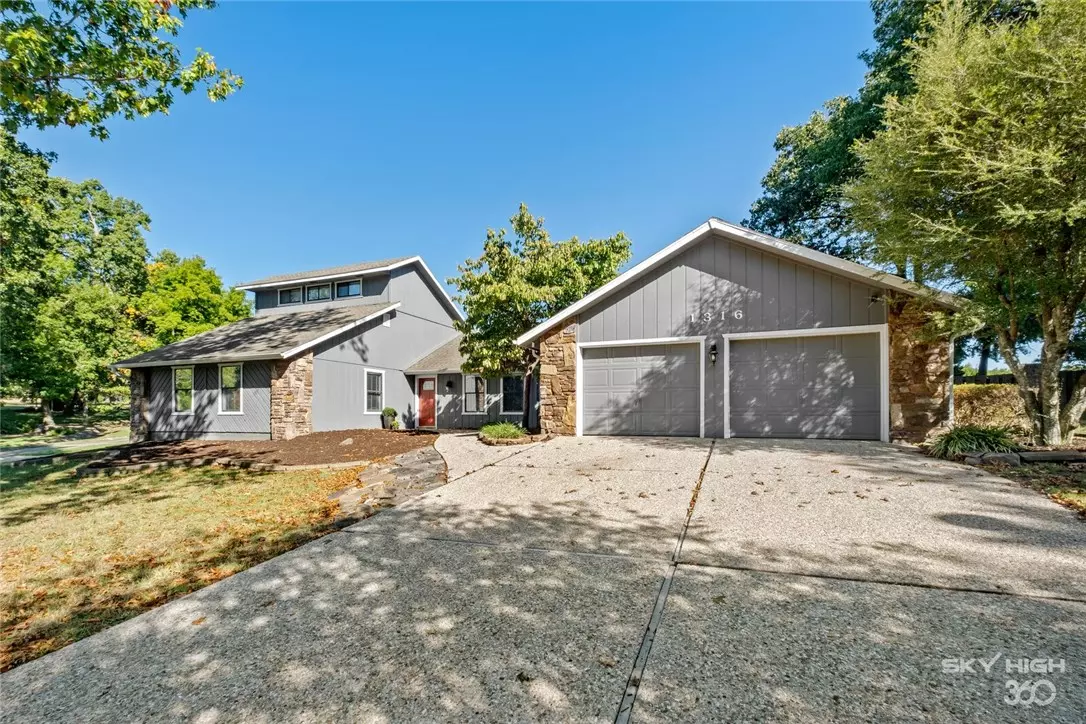 Bentonville, AR 72712,1316 NW Quail Run