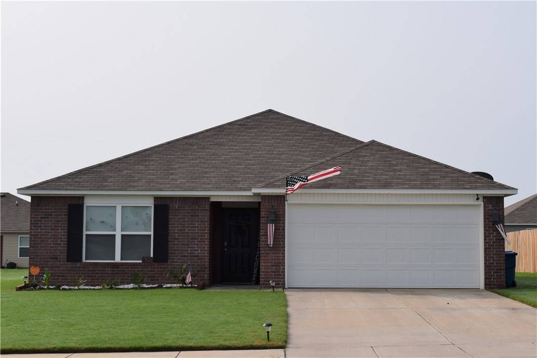 877 NW Evans Cir, Bentonville, AR 72713