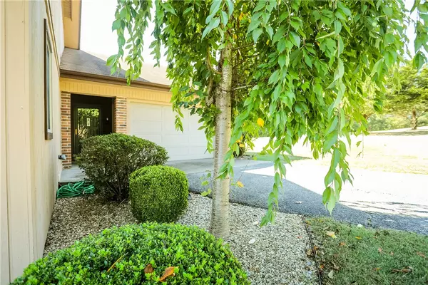 Bella Vista, AR 72714,2 Walter Dr
