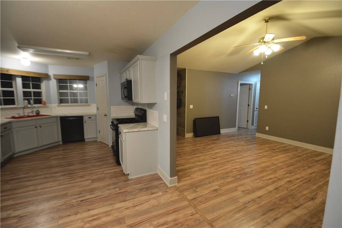 Fayetteville, AR 72701,2811 S Hunt Ln