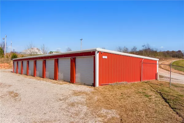 Huntsville, AR 72740,332 Madison 1620