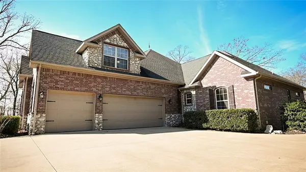 Bentonville, AR 72712,13310 Stone Ridge Way