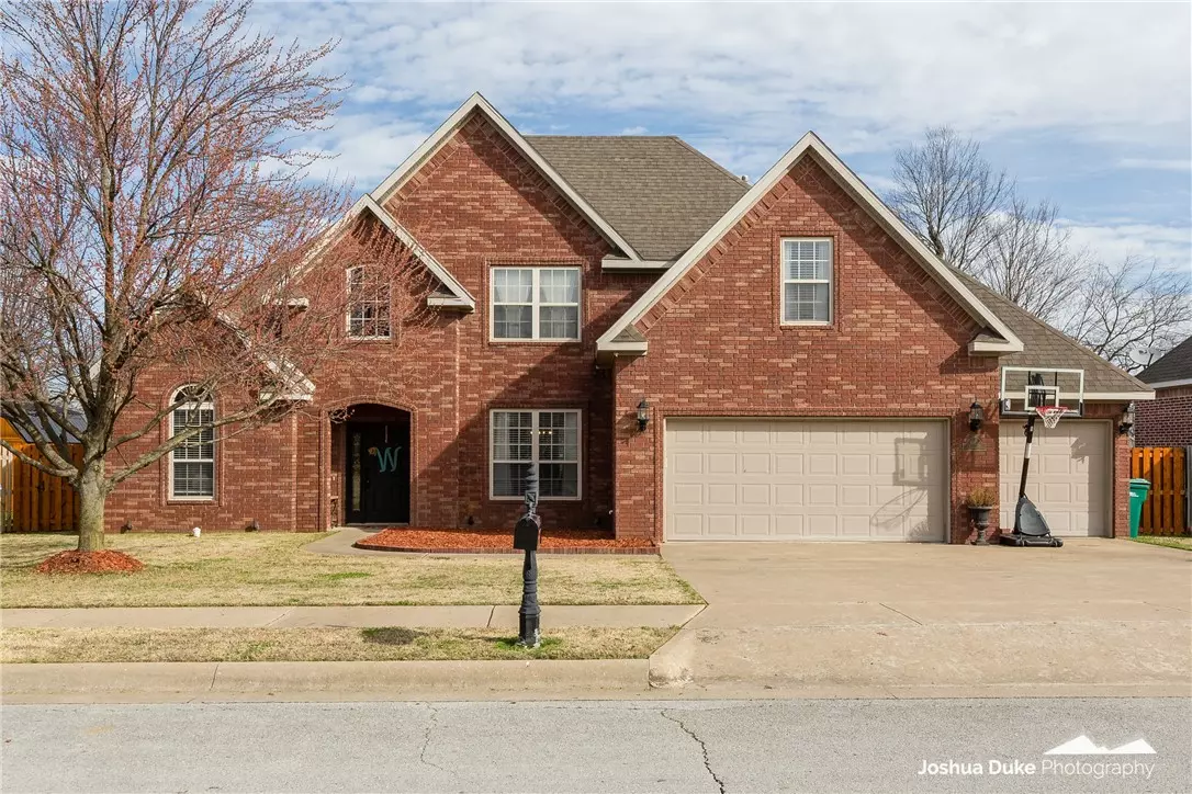 Springdale, AR 72764,680 Amethyst Ave