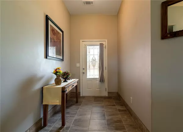 Siloam Springs, AR 72761,8004 Overland Rd