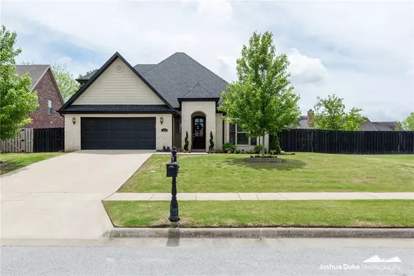 4159 E Black Canyon St, Fayetteville, AR 72701