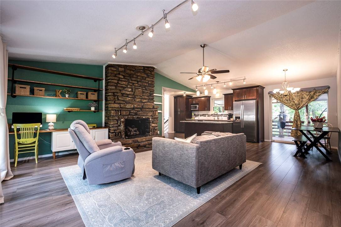 Bella Vista, AR 72715,8 Cummings Ln