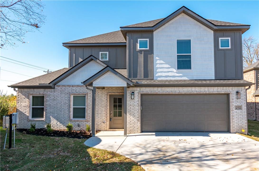 Bentonville, AR 72713,2102 SW Riverstone Rd
