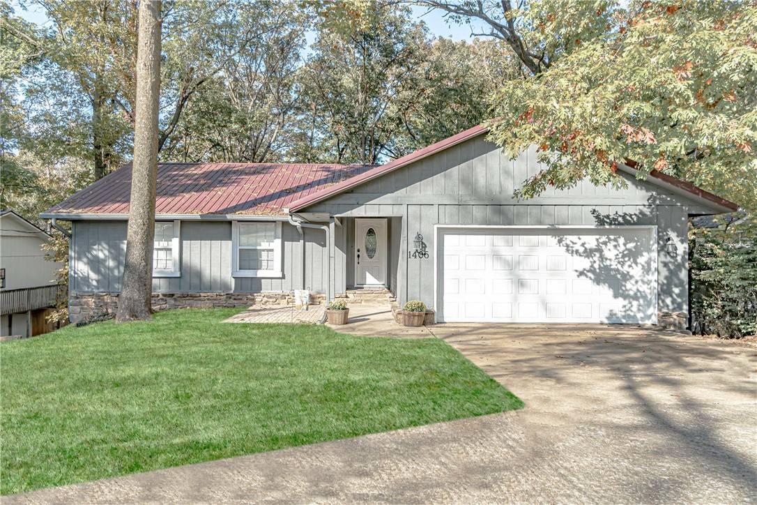 1406 Dogwood Dr, Bentonville, AR 72712