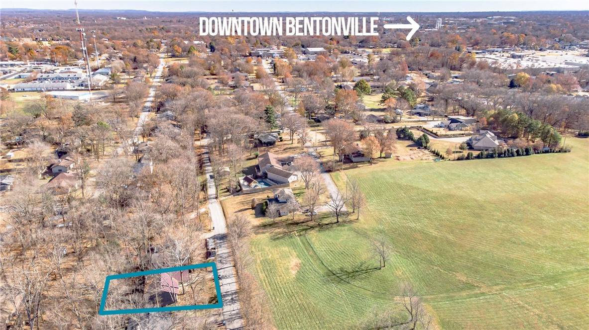 Bentonville, AR 72712,1406 Dogwood Dr