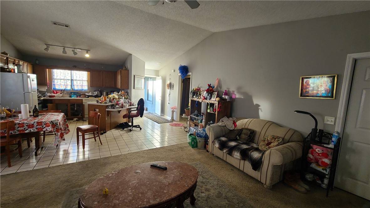 Rogers, AR 72758,1933 18th St