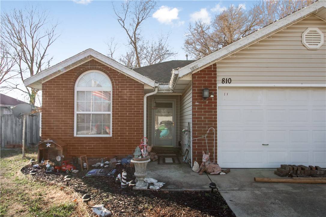 Bentonville, AR 72712,810 SE E Court