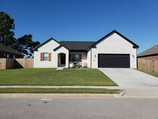 611 Captain Stockton St, Prairie Grove, AR 72753