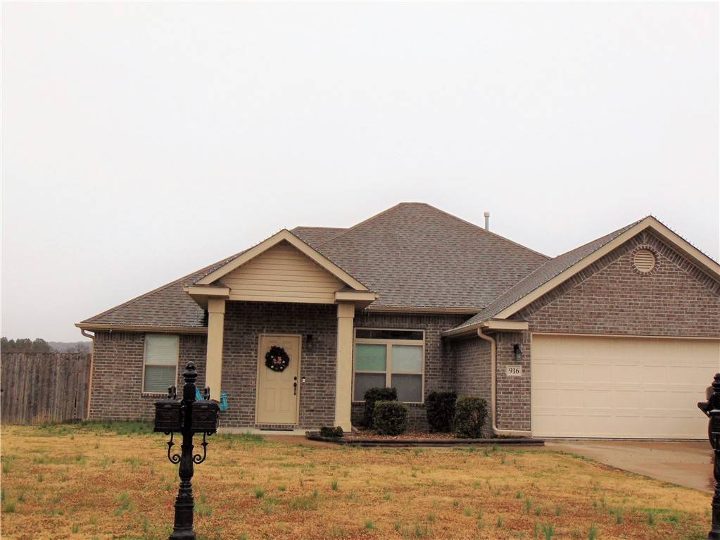 916 White Oak St, Elkins, AR 72727