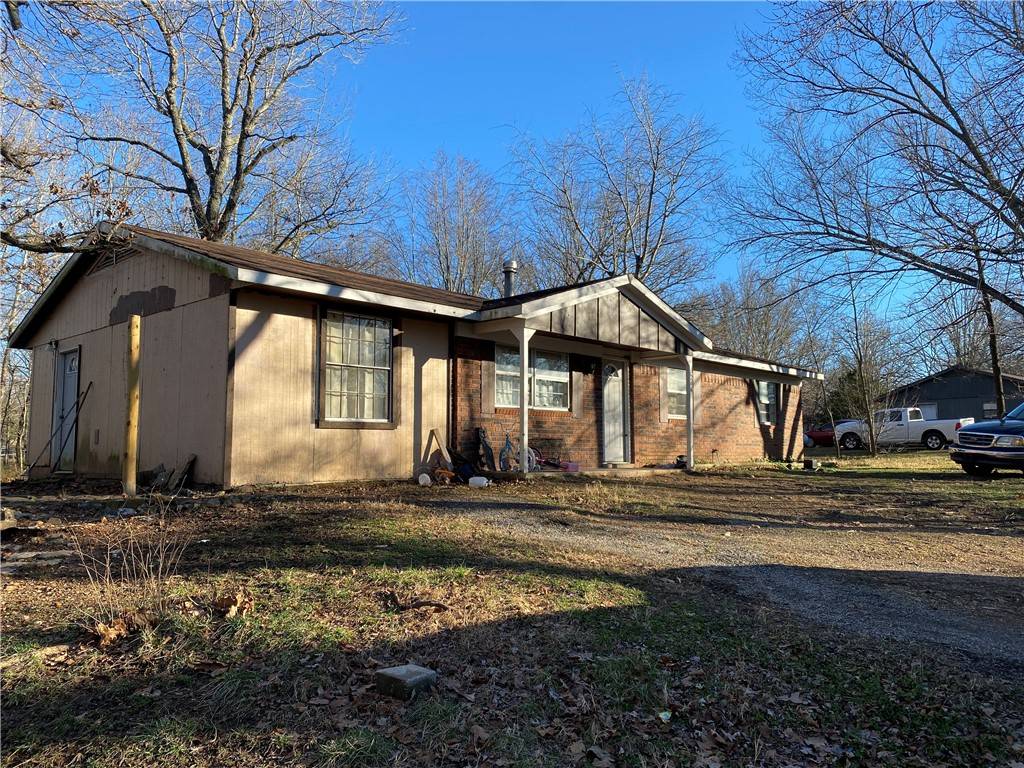 Oaks, OK 74359,244 S 1st St