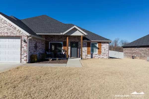 Siloam Springs, AR 72761,9009 Overland Dr