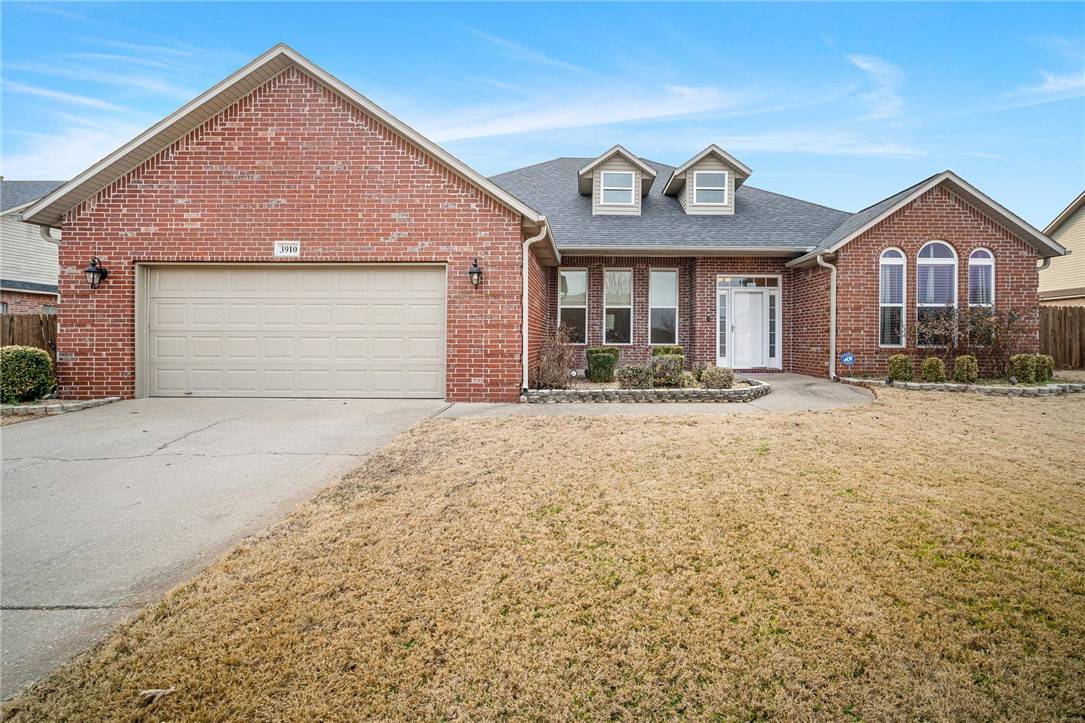 3910 SW Blackberry St, Bentonville, AR 72713