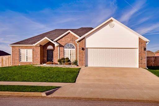1304 Willow Bend Ave, Bentonville, AR 72713