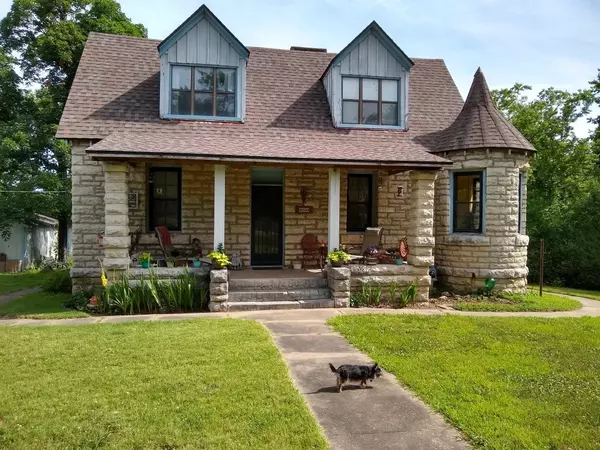 850 Roundtop Rd, Sulphur Springs, AR 72768