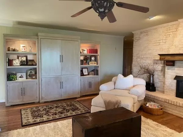 Lakeview, AR 72642,1086 Edgewood Bay Dr